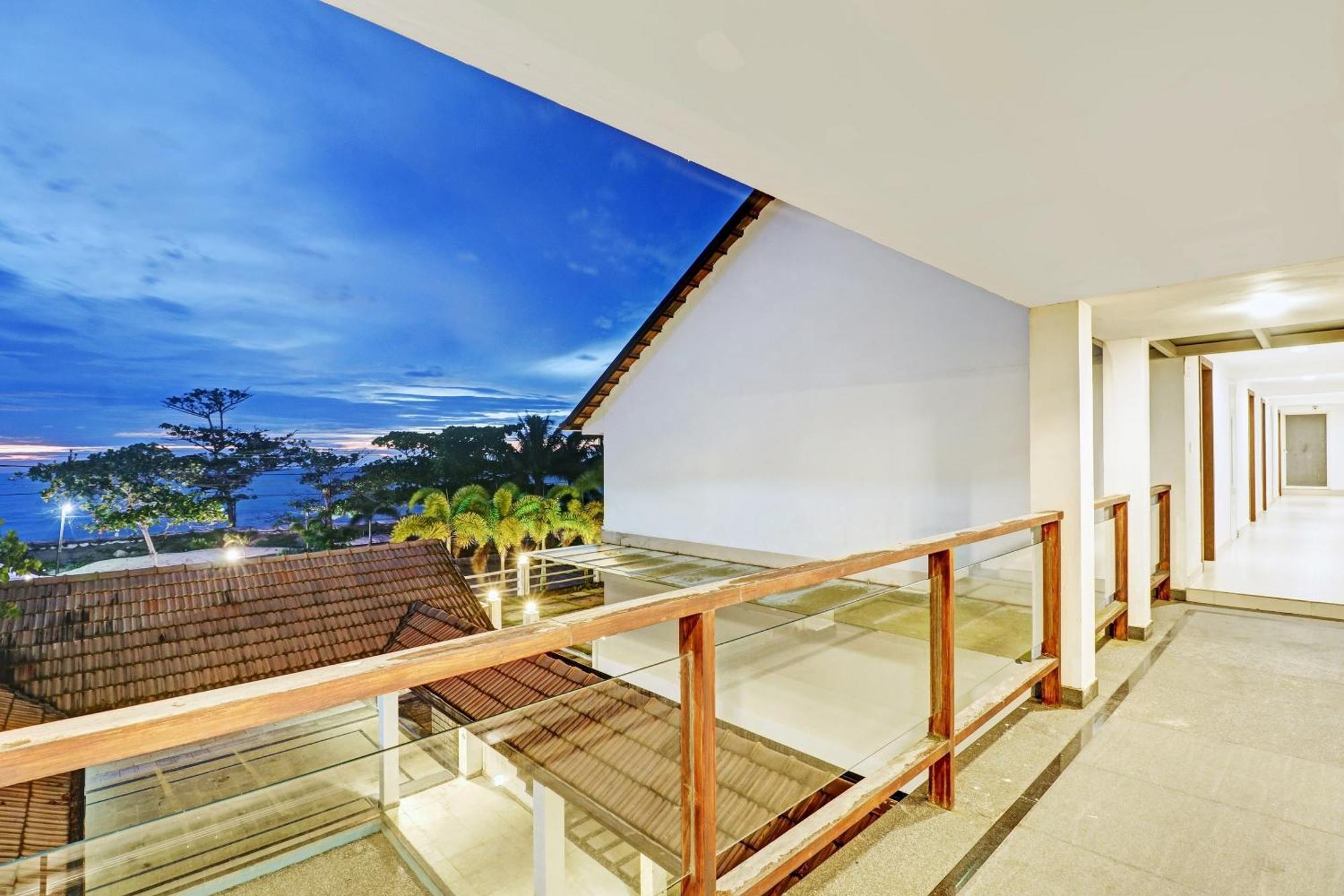 Hotel Townhouse Oak Edassery's Sealine Kochi