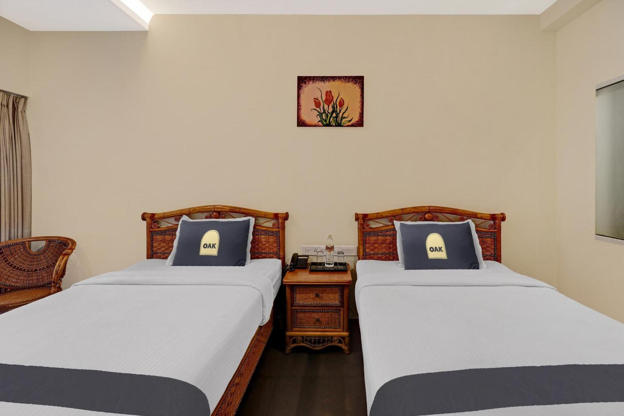 Hotel Townhouse Oak Edassery's Sealine Kochi