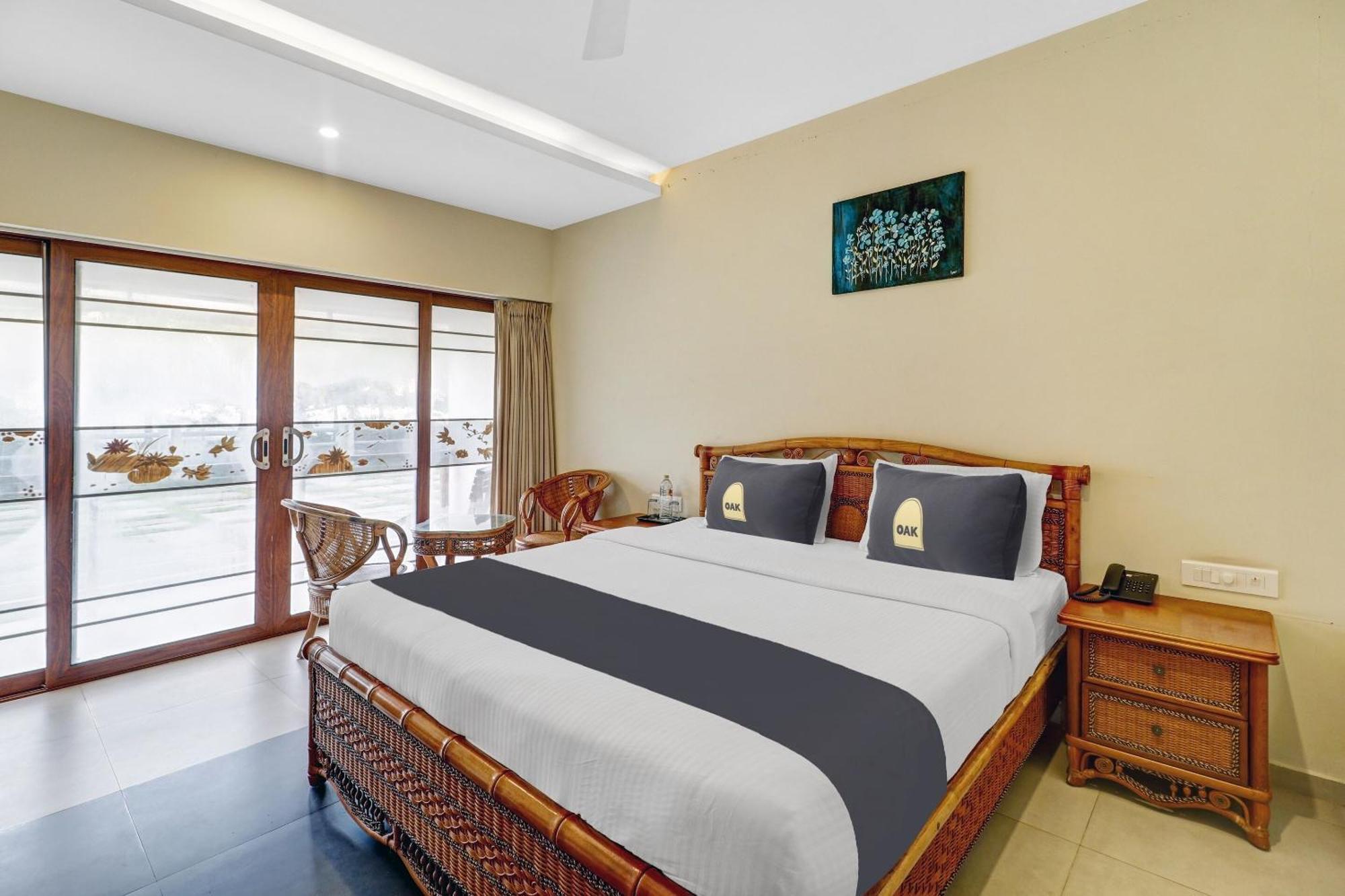 Townhouse Oak Edassery's Sealine Hotel 4*